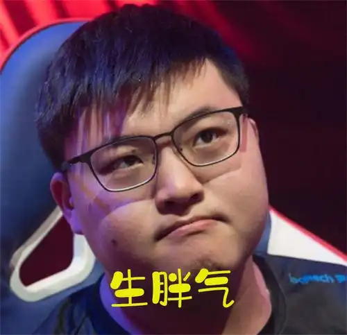 rookie澄清退役谣言,但你和theshy也太会玩了,这都能开到乌兹
