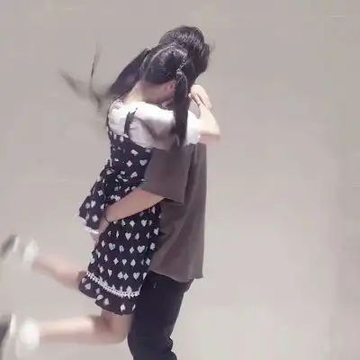 一对两张个性情头.不需要爱情但qq情侣头像我要个性网

