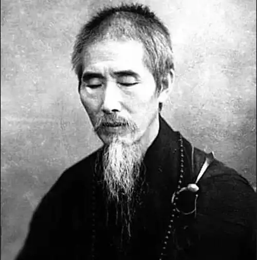 我国近代活了119岁高僧,临终留下一字,死后化作几百粒舍利子
