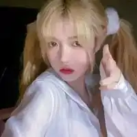 头发半遮脸女生头像头发遮半边脸女生唯美头像

