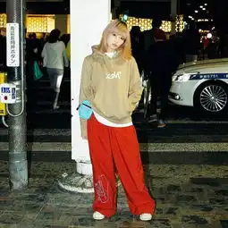 时髦精们都不穿秋裤那是她们深藏不露
