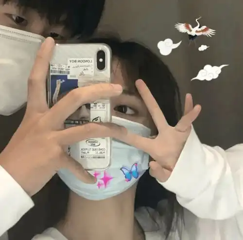 今日头像有时生活给你苦难其实是在铺垫浪漫
