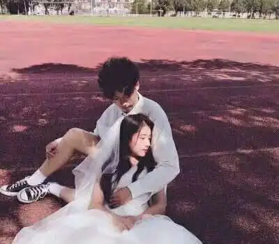 还在靠开视频维持异地恋高情商这3招,轻松熬到披婚纱
