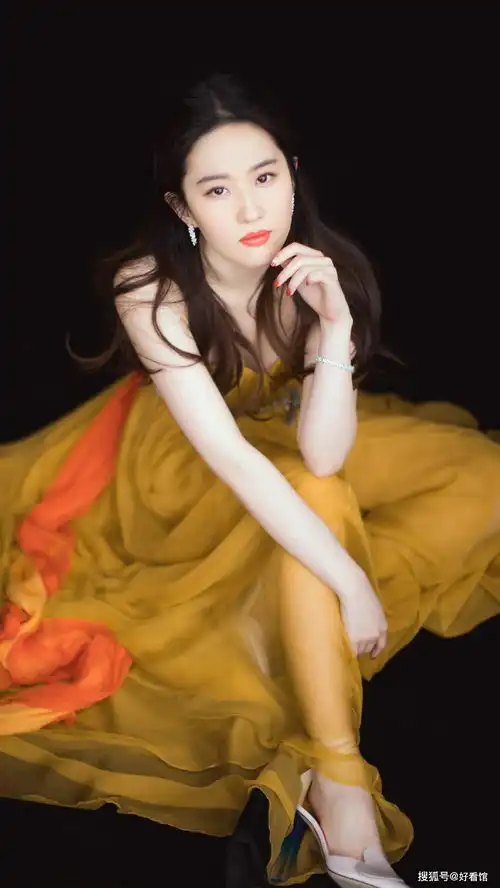 刘亦菲图片壁纸美女壁纸高清美女图片精选多张经典刘亦菲壁纸桌面图片
