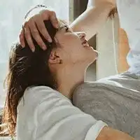 对女朋友耍流氓情侣头像霸气耍流氓情头一对两张
