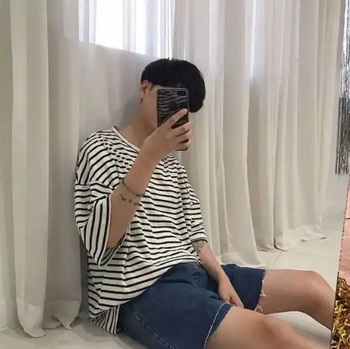 男生头像怕来者不是你
