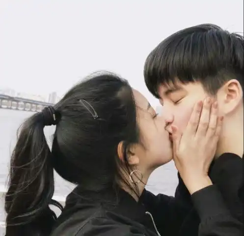 男票从不kiss你这3个地方,97玩玩你,趁早拉黑掉吧
