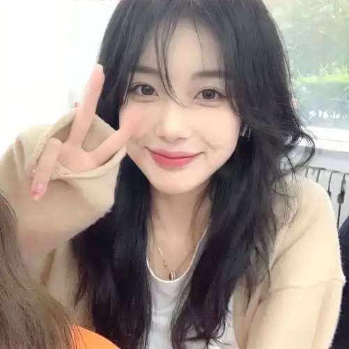 精选优质温柔小众好看的女生头像398
