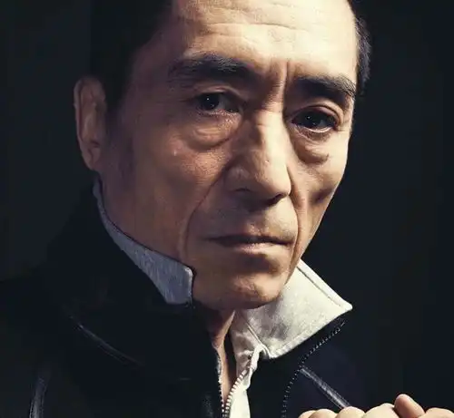 第二十条火了人民日报点名表扬以后,不能再低估张艺谋了
