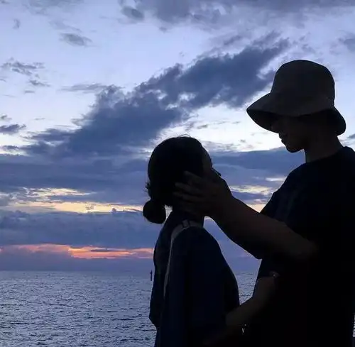 侄子比女儿重要,妻子带女儿决定离婚,男人无家可归
