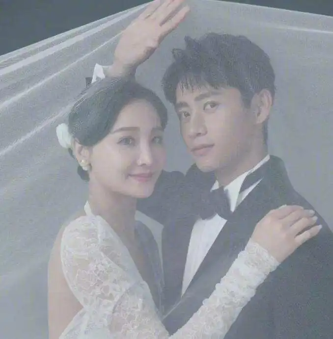 魏晨结婚接亲图公开女方爸爸满脸严肃,俞灏明却被催送房
