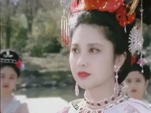 女儿国国王朱琳真的美吗一组绝版老照片告诉你,其实她真的很美
