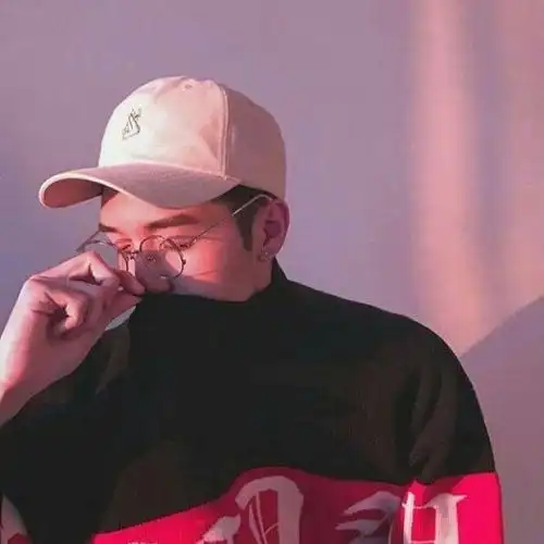 男生头像怕来者不是你
