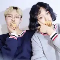 欧美小孩子情侣头像你属于我的唯美情侣qq头像
