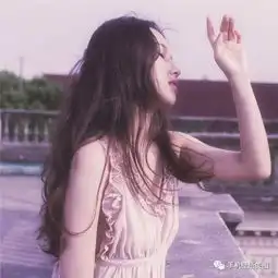 抖音最火头像女生冷酷霸气头像
