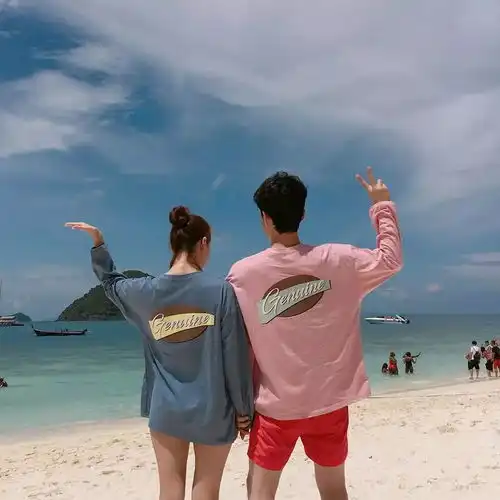 ins上很火的情侣穿搭,有对象的宝宝赶紧学起来

