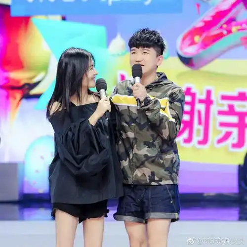 张大大深夜发文换黑色头像,打败他的是抑郁症还是戏太多
