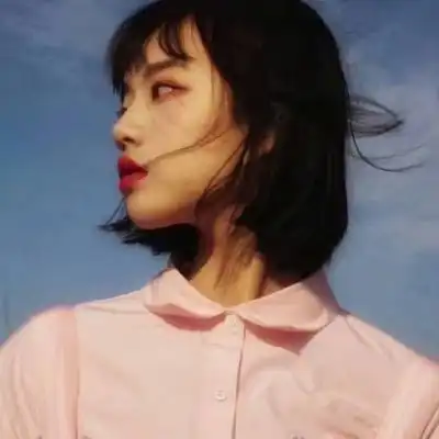 个性女头像酷短发霸气图片,高清好看的短发女头像个性酷炫
